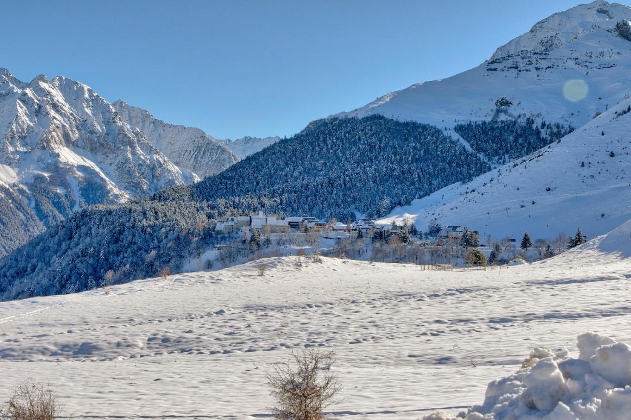 Acces Direct Aux Pistes - Appartement Pour 4 Génos Exteriér fotografie