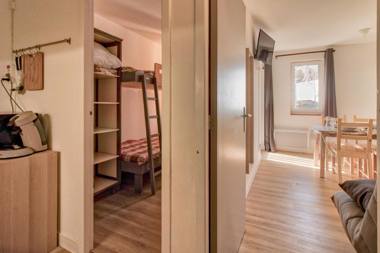Acces Direct Aux Pistes - Appartement Pour 4 Génos Exteriér fotografie